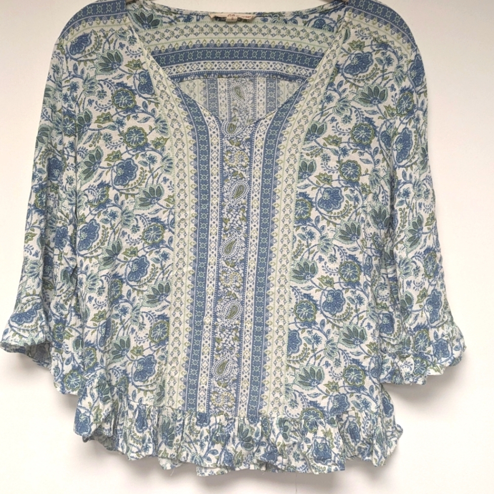 Blouse. Boho. Rose & Thyme. Blouse. Ruffle details.